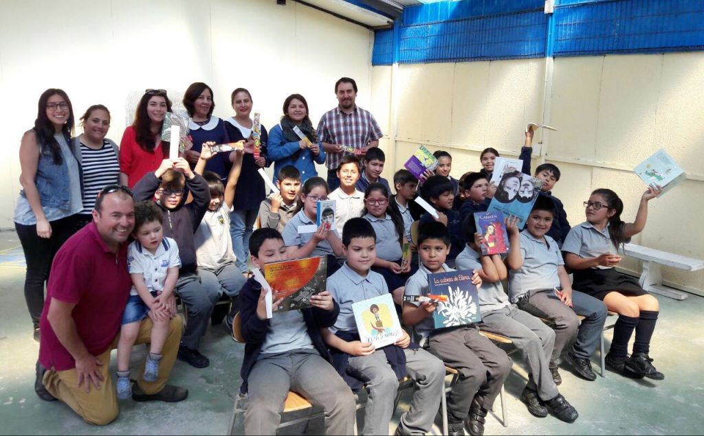 ENTREGA LIBROS ESCUELA LA ALBORADA